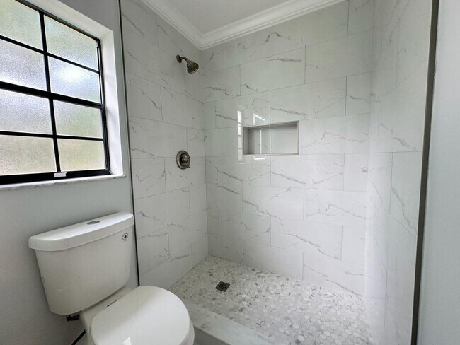 Building Photo - 356 Prestwick Cir