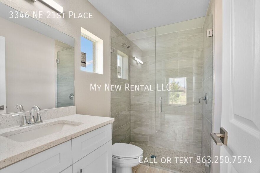 Building Photo - 3346 NE 21st Pl