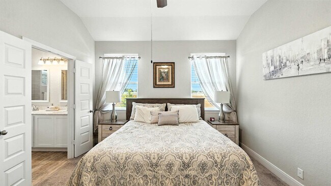 Building Photo - 1917 Shepherd Path