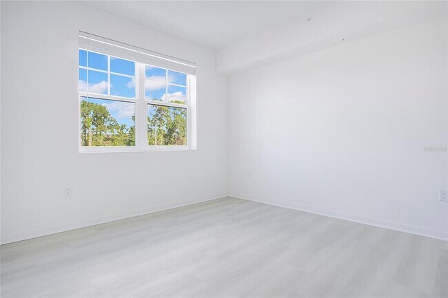 Building Photo - 5579 Millennia Park Dr