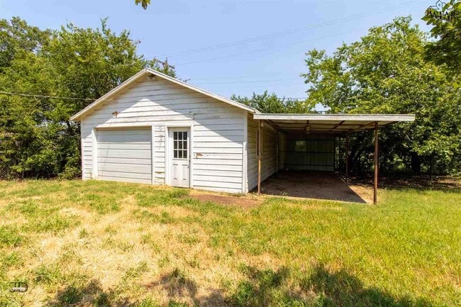 Building Photo - 18 Oxley Dr