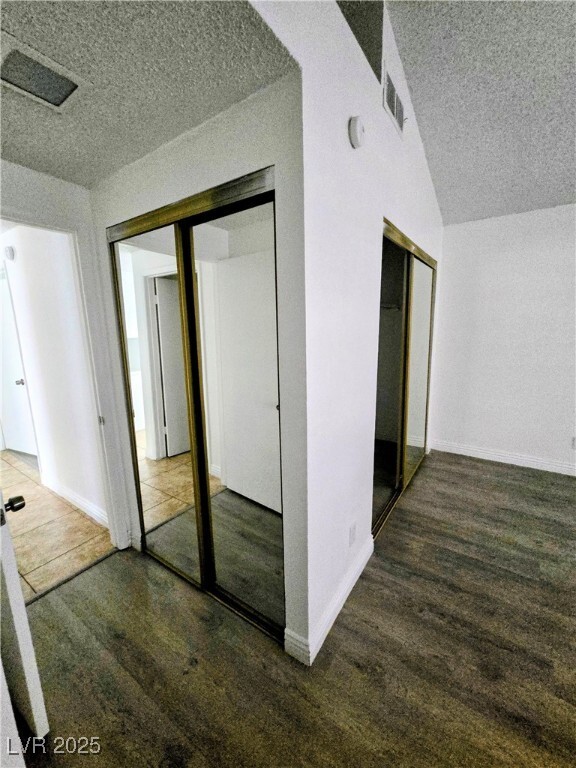 Building Photo - 9104 Quiet Cove Way