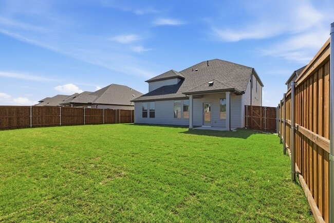 Building Photo - 637 Sierra Rdg