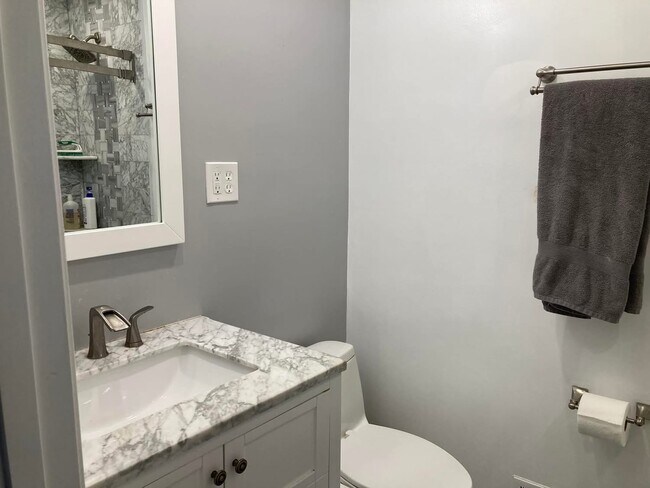 Building Photo - 6511 Cape Ct