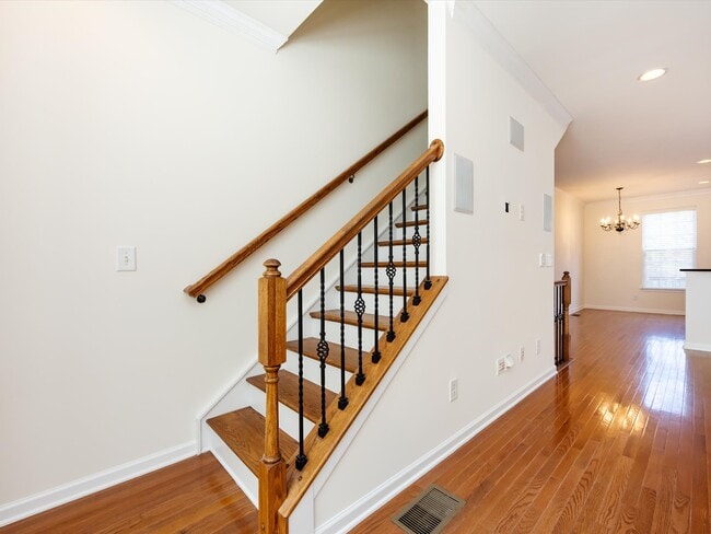 Building Photo - 257 N Irwin Ave