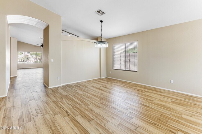 Building Photo - 10278 E Blanche Dr