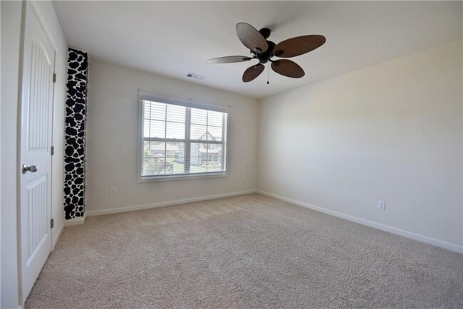 Building Photo - 4255 Sunflower Cir
