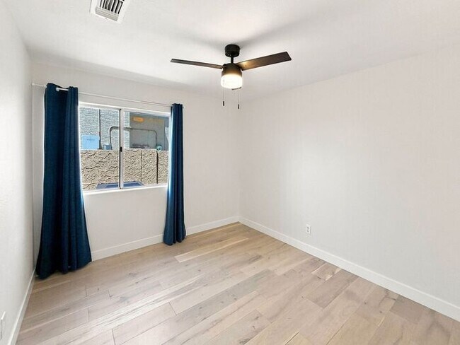 Building Photo - 4 Bedroom Home in the Heart of Ahwatukee for Rent