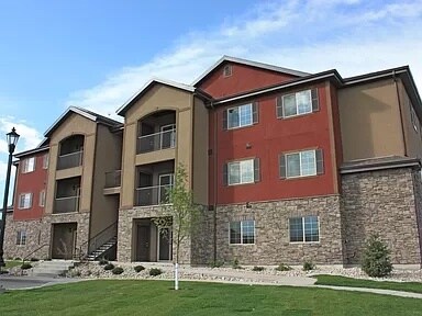 Primary Photo - 127 E Jordan Ridge Blvd
