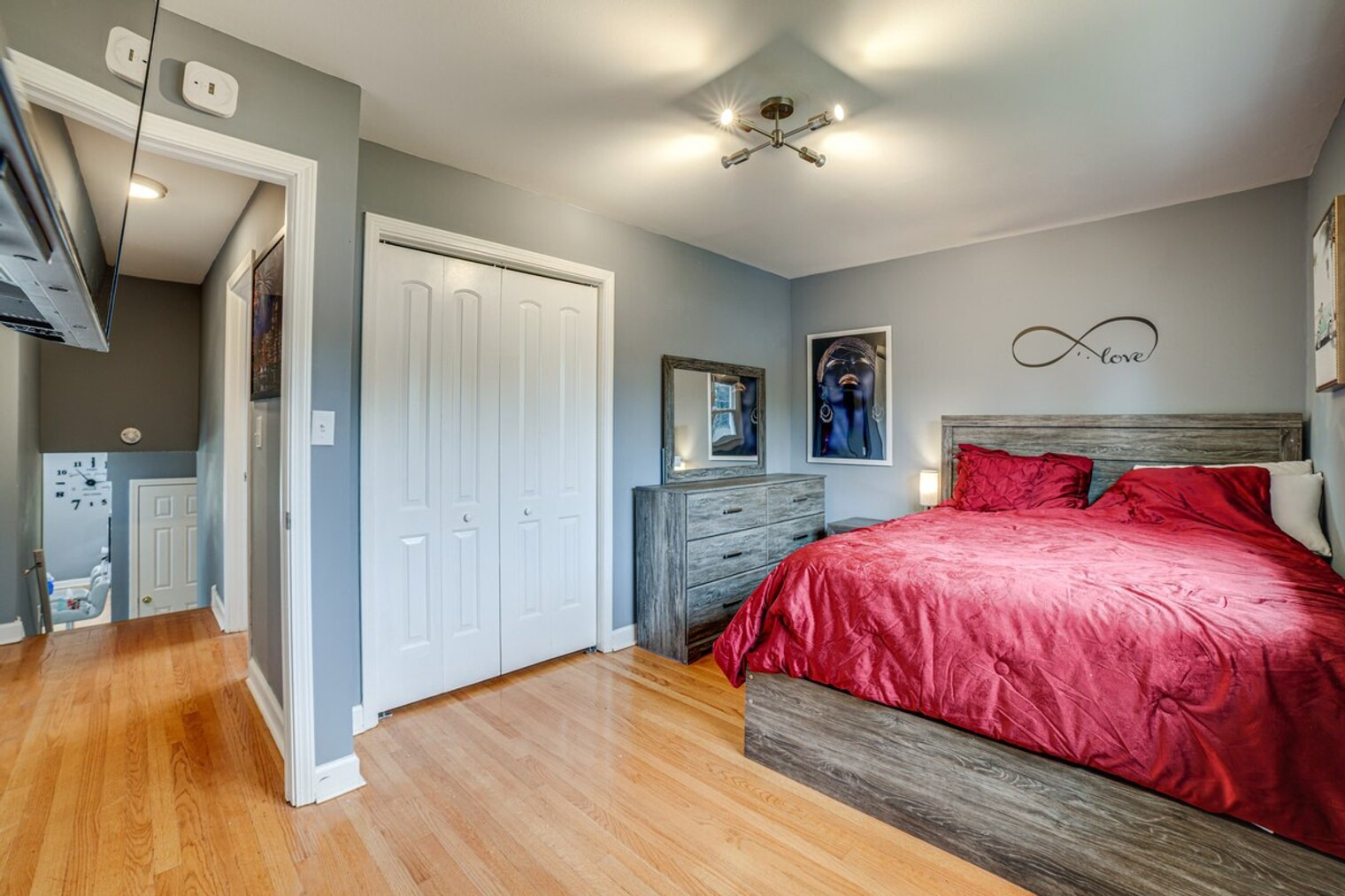 Building Photo - 737 E 157th Pl