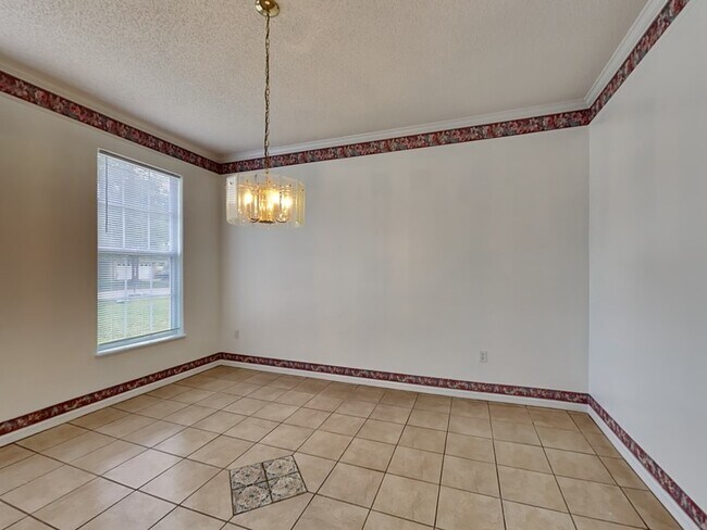 Building Photo - 3233 Kings Ridge Terrace