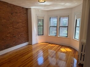 Building Photo - 35 Revere St