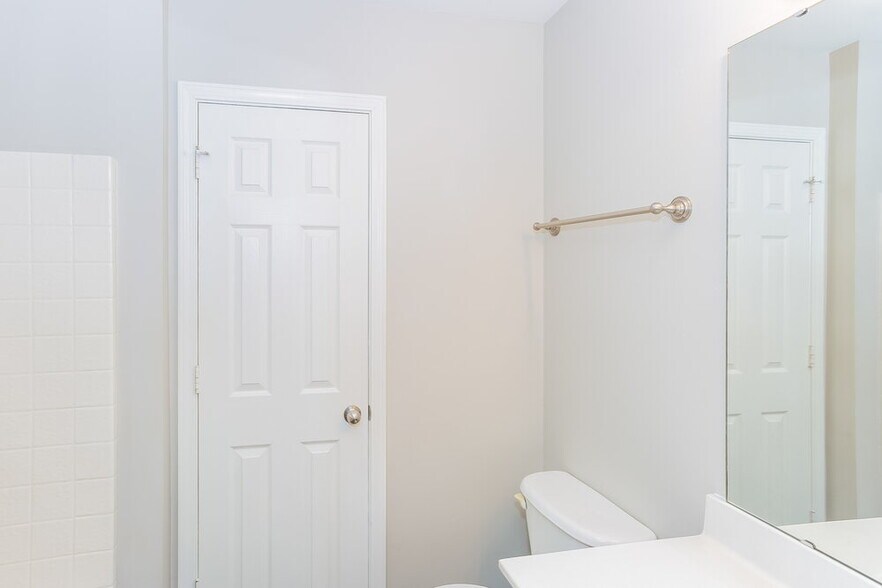 Building Photo - 7028 Indian Ridge Ln