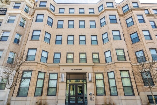 Building Photo - 100 Hemenway St