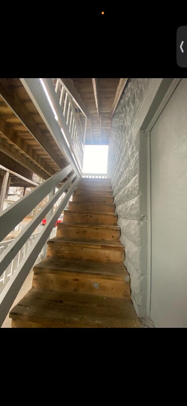 Building Photo - 35 Healey St