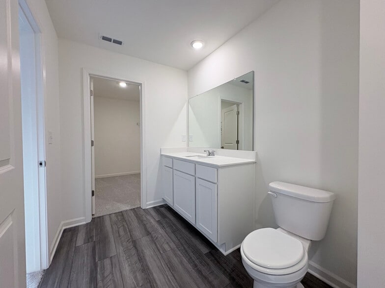 Building Photo - 3027 Gorman Dr