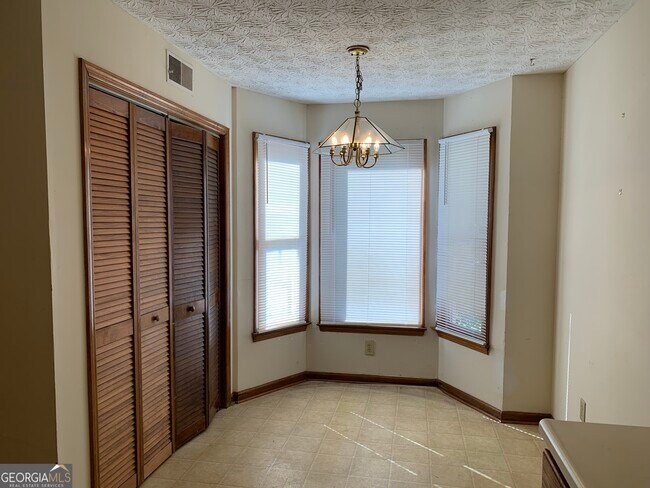 Building Photo - 1103 Booth Ct SW