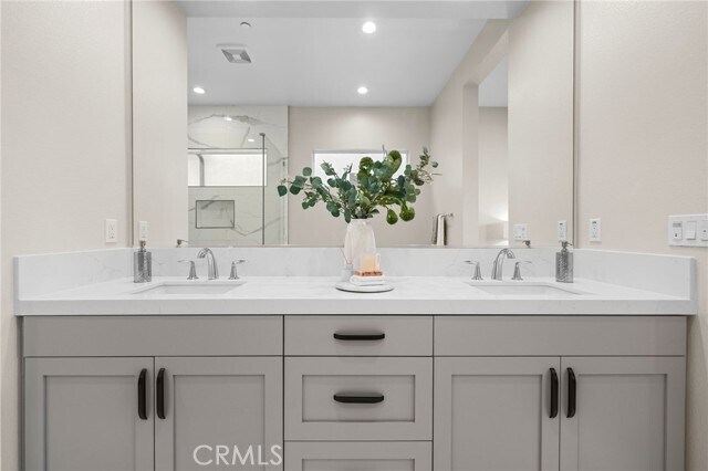 Building Photo - 1155 Poppy Ct