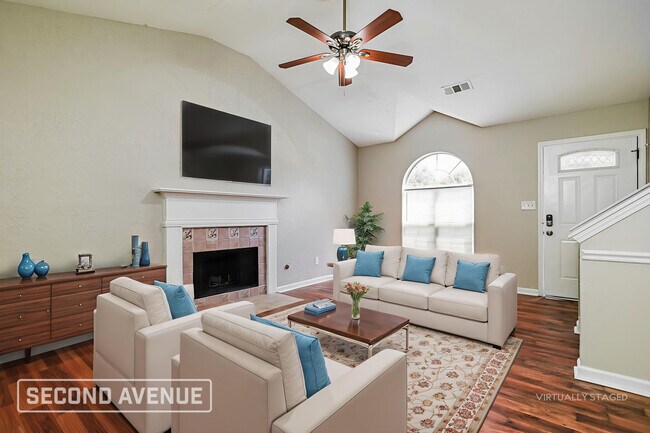 Building Photo - 320 Brookside Dr