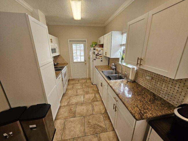 Building Photo - 5051 Mint Hill Ct