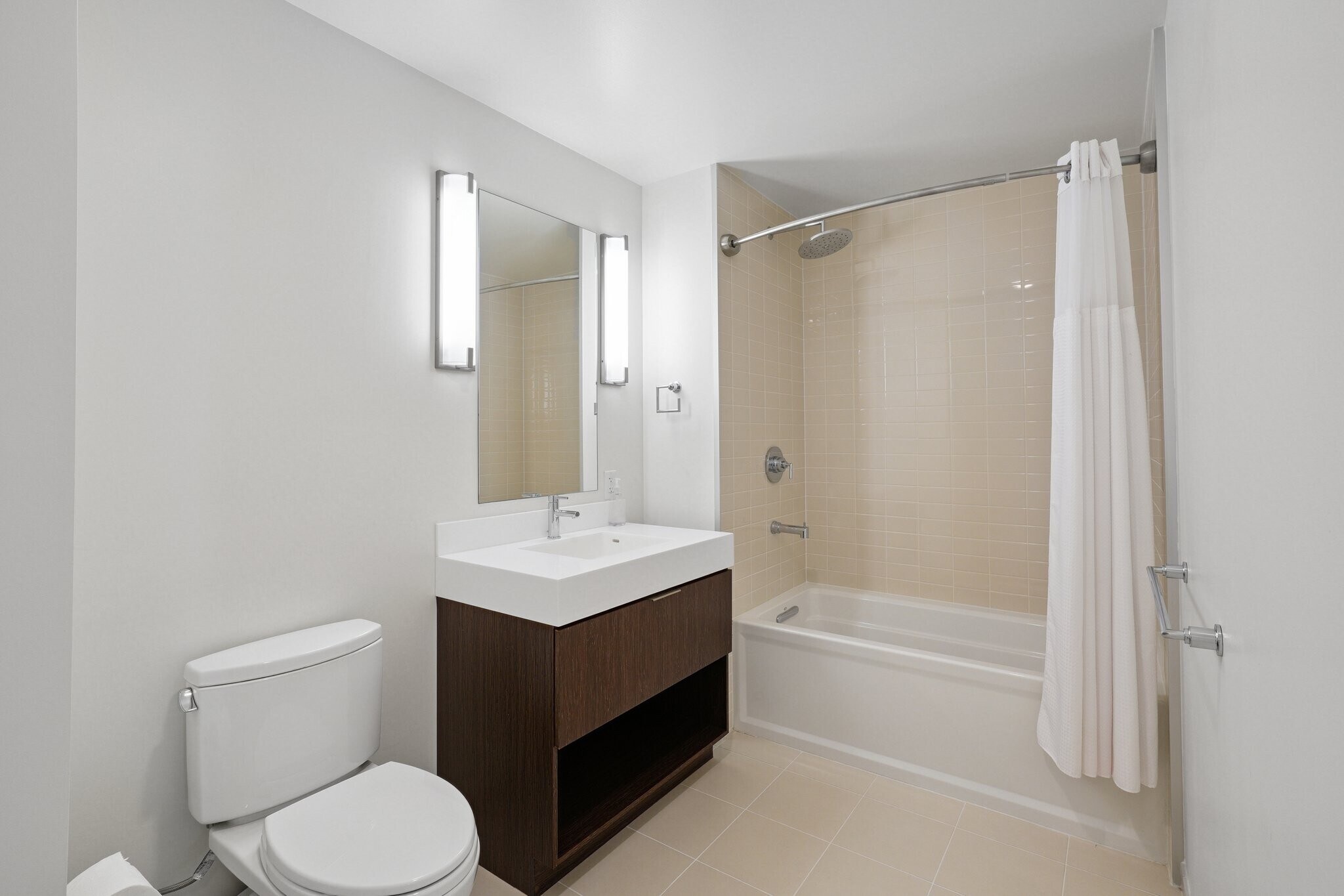 Building Photo - 10 Innes Ct