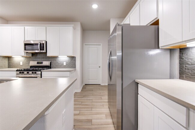 Building Photo - 2536 Malibu Gln Dr