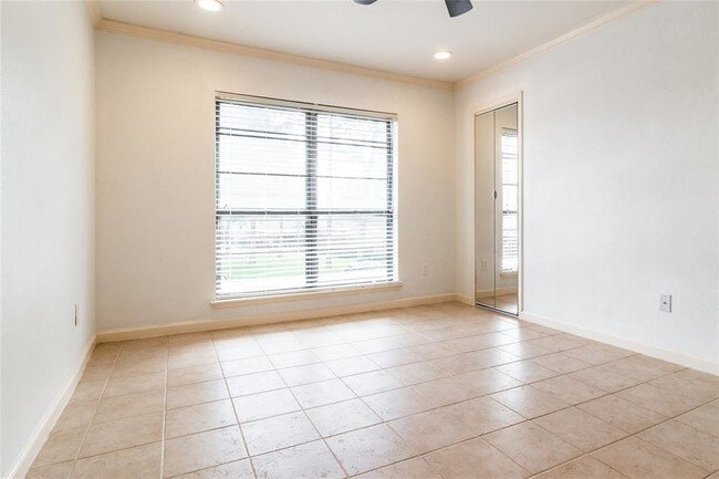 Building Photo - 8801 Hammerly Blvd