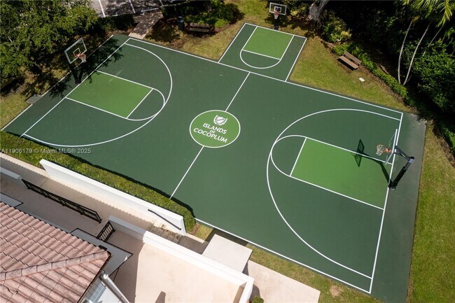 Building Photo - 7141 E Lago Dr