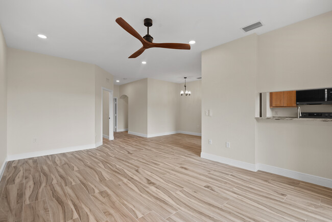 Building Photo - 7543 SW Herrington Ln