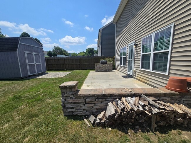 Building Photo - Charming 3BR + Bonus, 3BA Single-Family Ho...