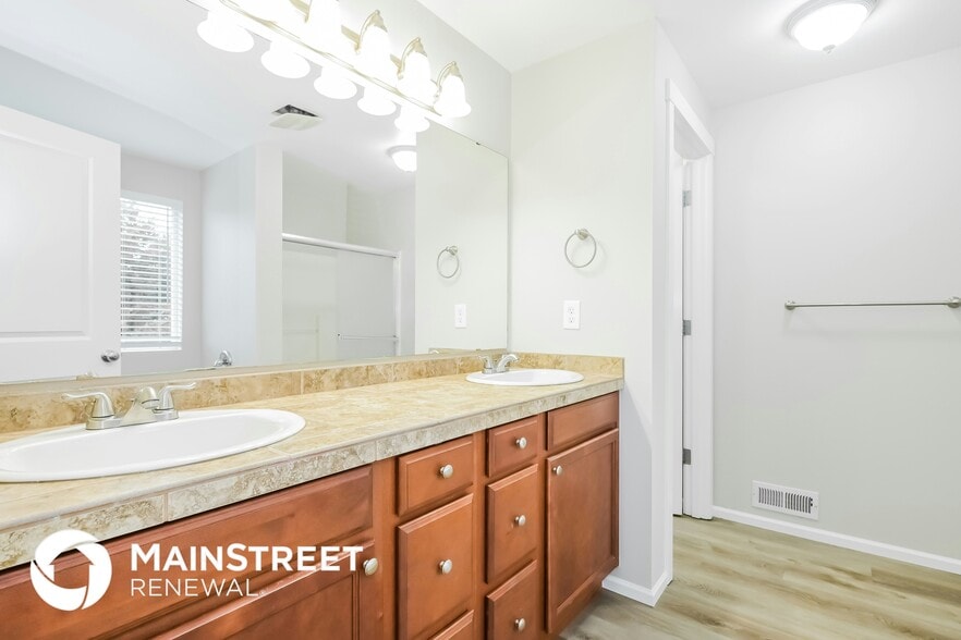 Building Photo - 8117 207th St E