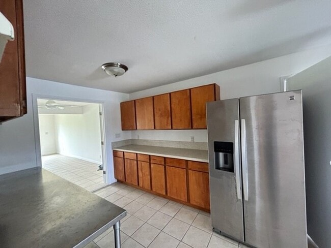 Building Photo - Single Family Home Kailua