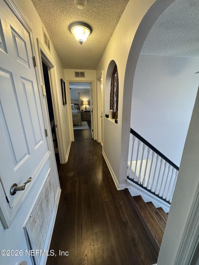 Building Photo - 12341 Glenn Hollow Dr