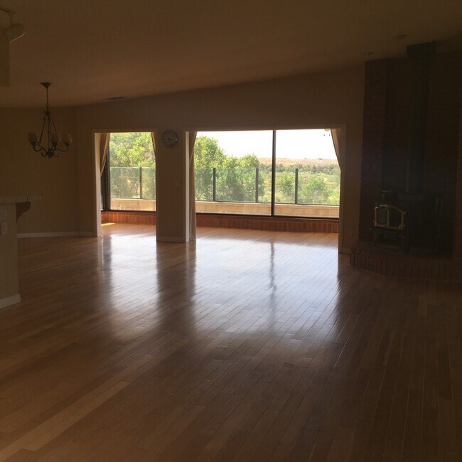 Building Photo - 14087 Driftwood Dr