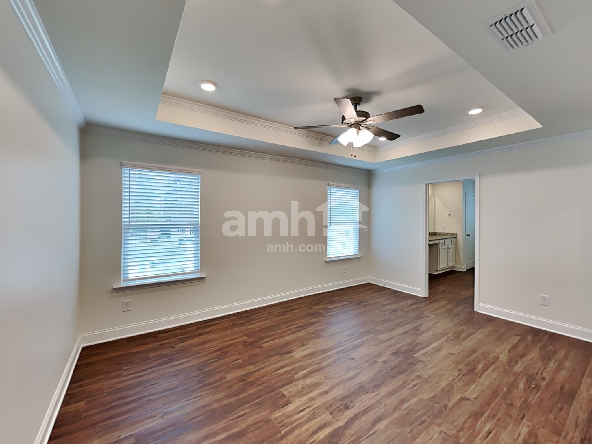 Building Photo - 881 Headland Wy