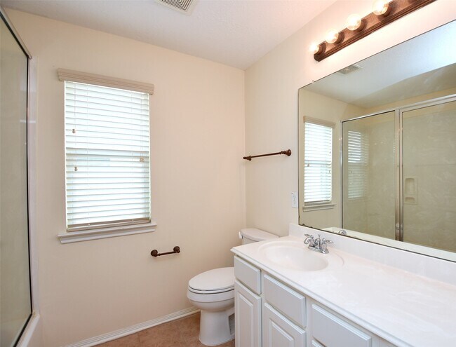Building Photo - 30 Granite Path Pl
