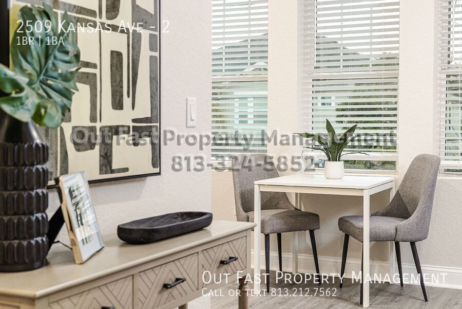 Building Photo - 2509 W Kansas Ave