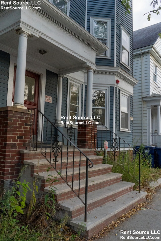 Building Photo - 258 Prospect St