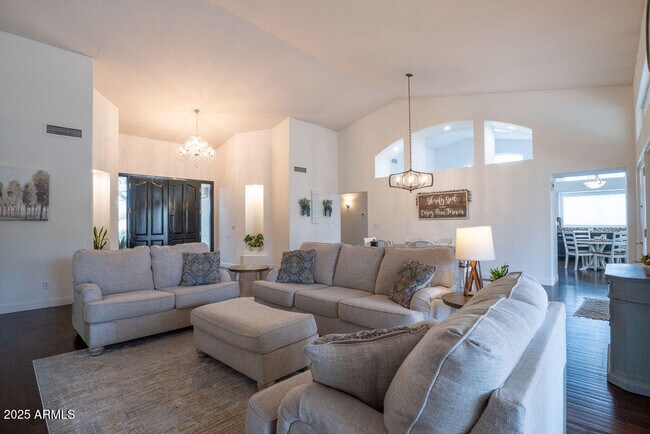 Building Photo - 4649 E Acoma Dr