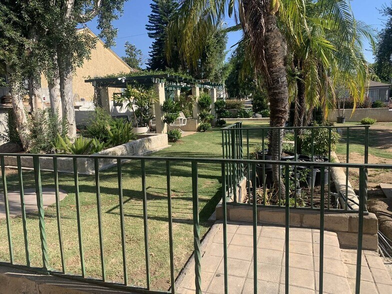 Building Photo - 8138 Blewett St