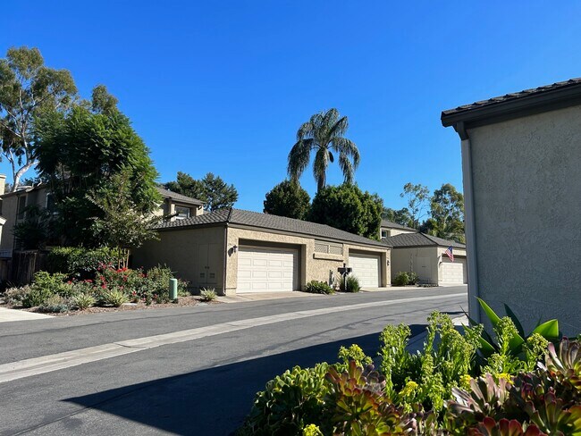 Primary Photo - 29432 Dry Dock Cv