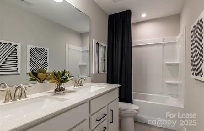 Building Photo - 19016 Yellow Birch Dr