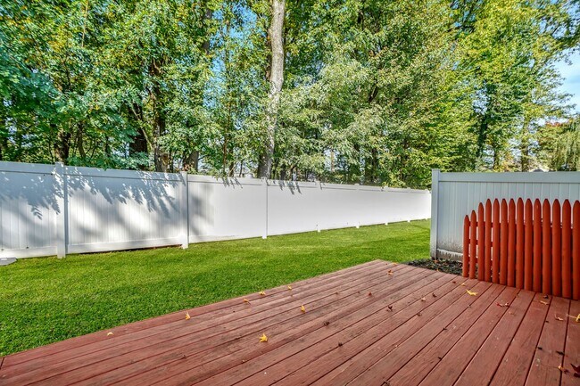 Building Photo - 2219 North Ave