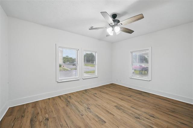 Building Photo - 908 E Houston St