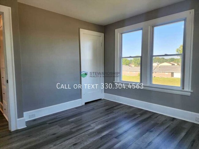 Building Photo - 12990 Lincoln Way W