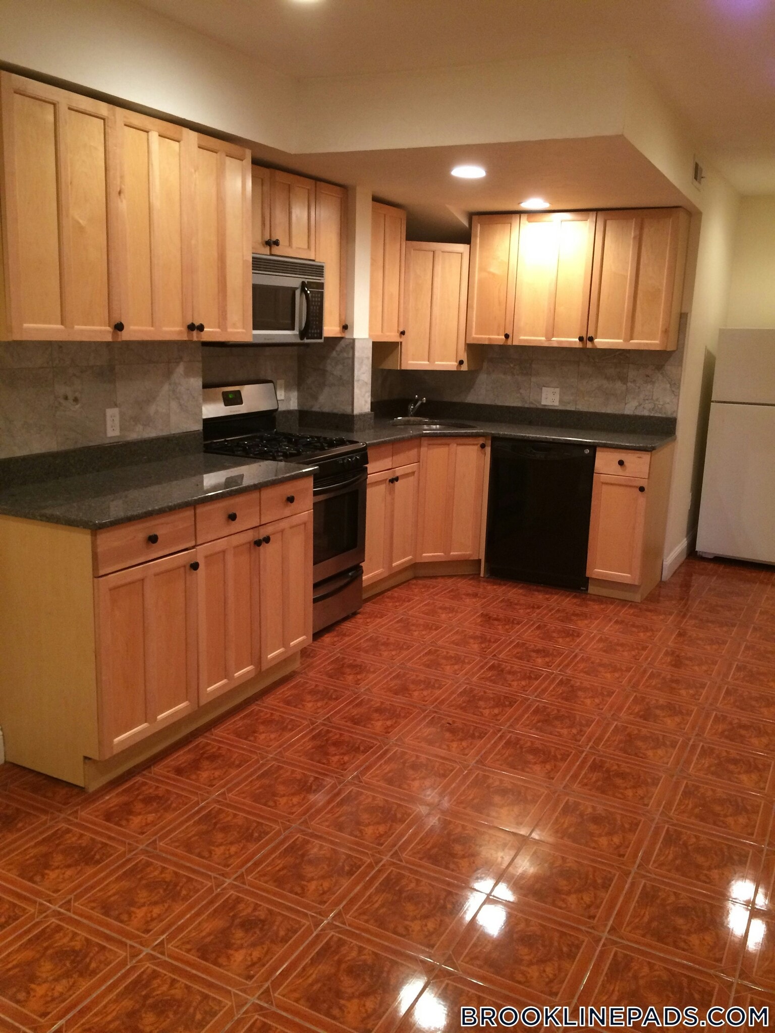 Building Photo - 191 Winthrop Rd