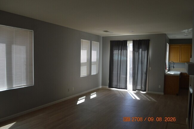 Building Photo - 5305 Cottage Cove Dr