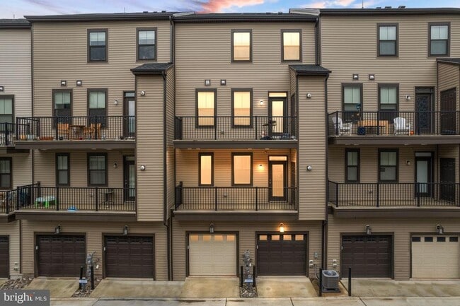 Building Photo - 43361 Radford Divide Ter