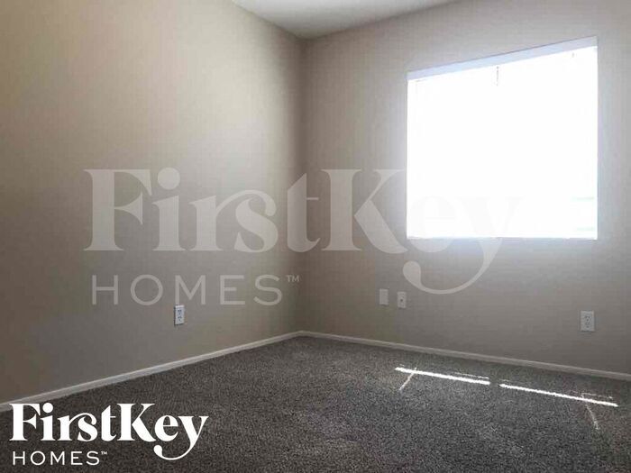 Building Photo - 2814 W Kowalsky Ln