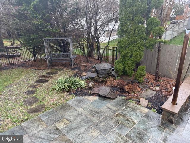 Building Photo - 2054 Madrillon Rd